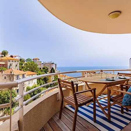 Amazing View With Big Balcony Near Grimaldi And Direct Lift To Monaco Close To Casino And Larvotto Parking Available U Apartament Beausoleil